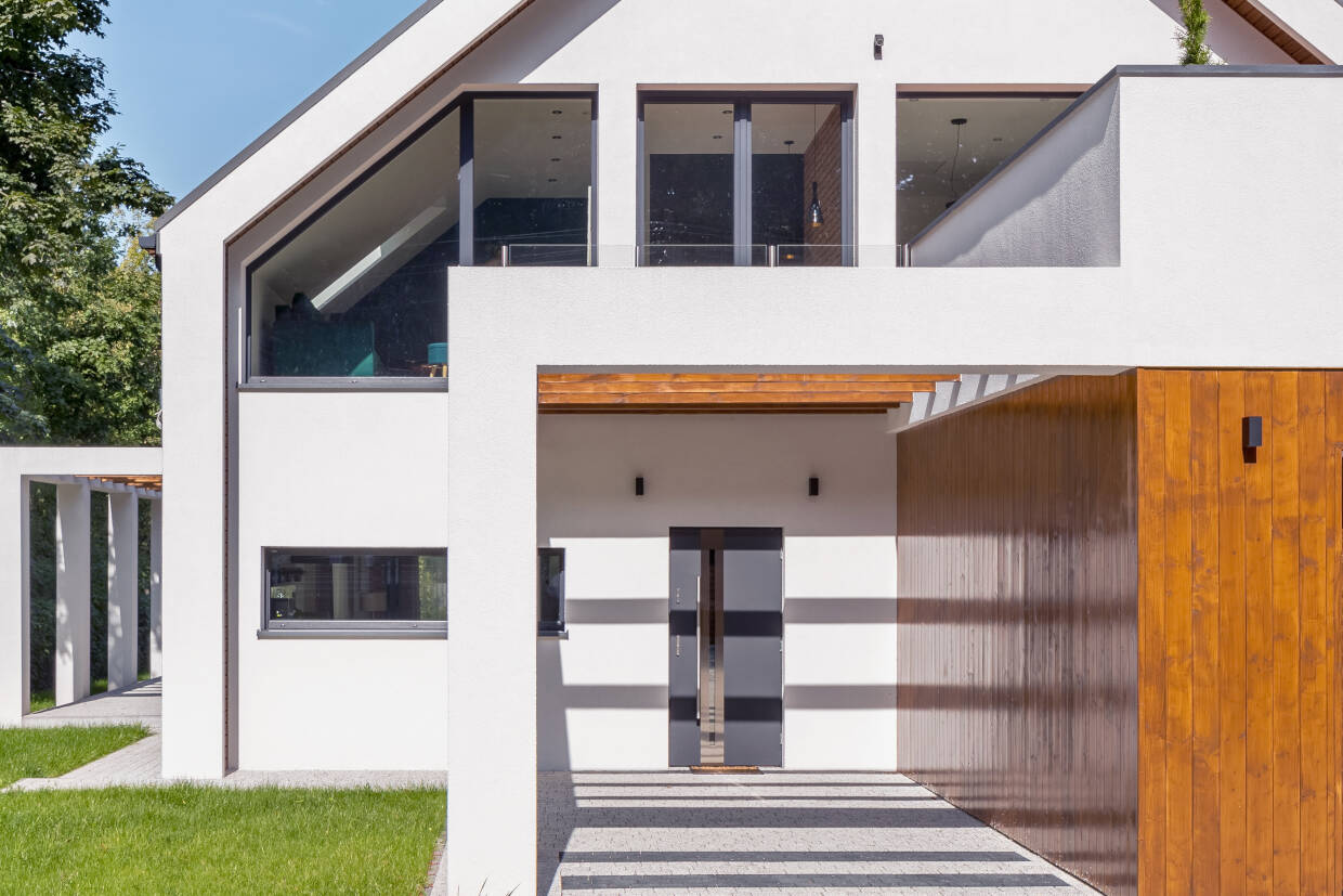 brickflow-residential-development-finance-architecture-modern-home-entrance